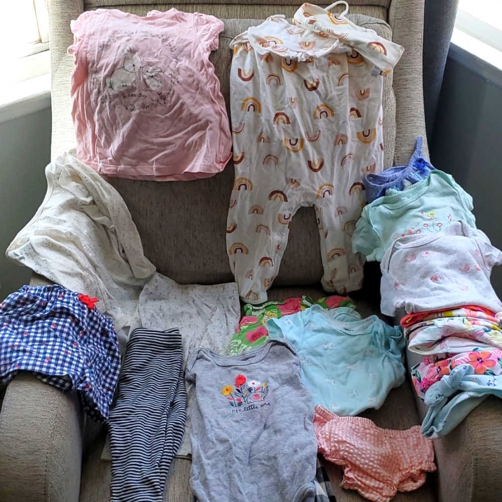 Bundle of 12 month old girl clothing.